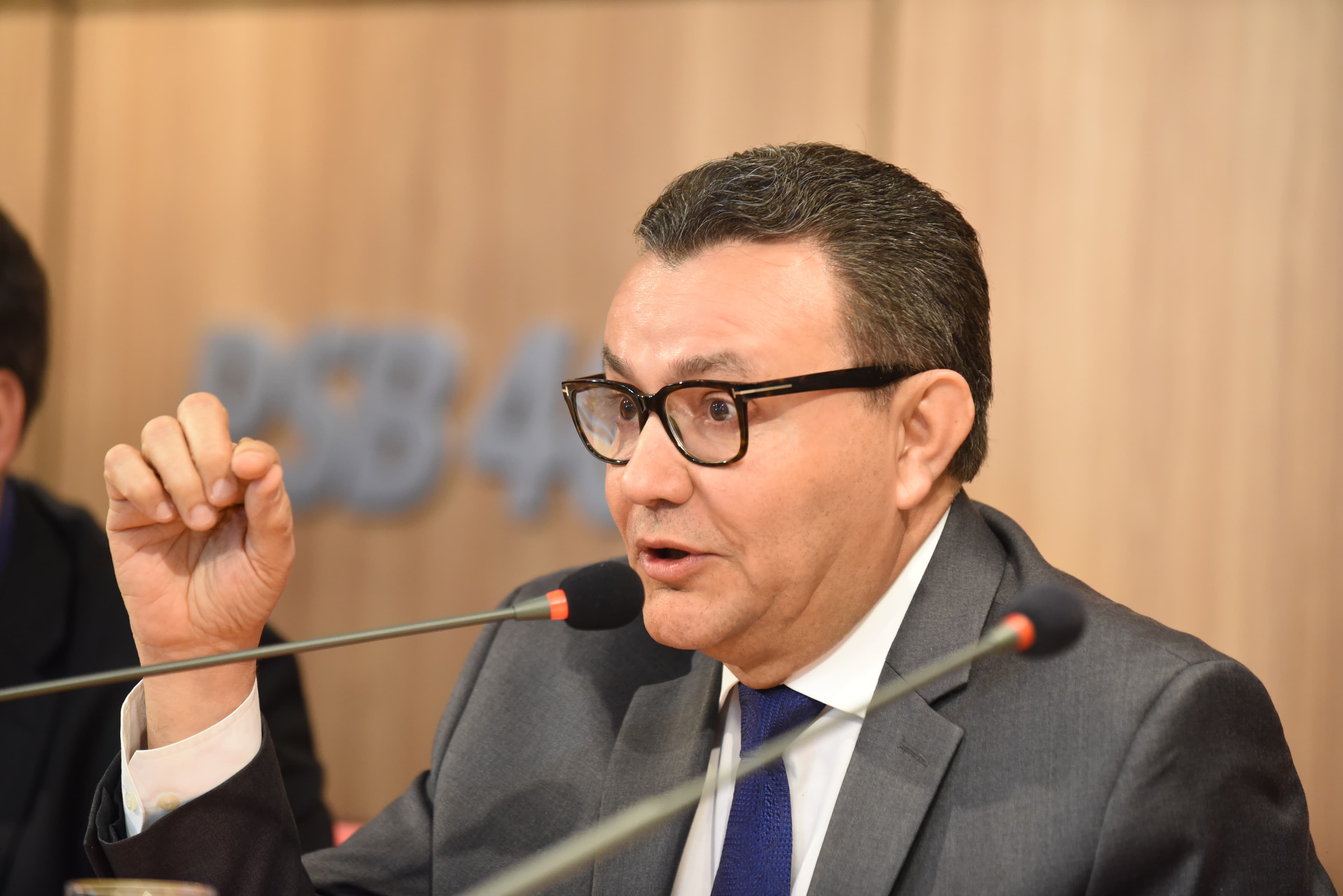 Carlos Siqueira durante reunião com a bancada de deputados federais