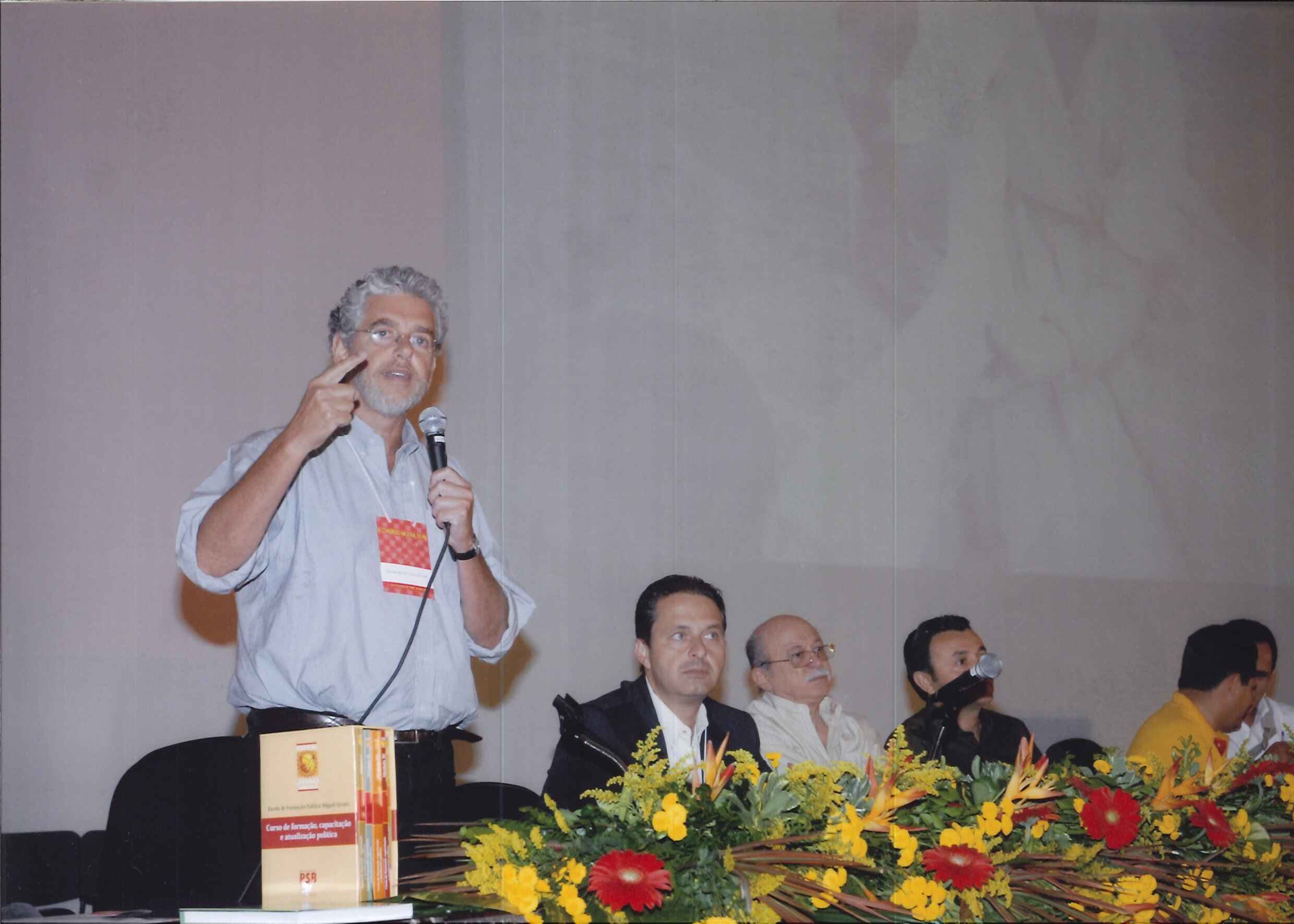 XI Congresso Nacional do PSB - Professor César Calegari falando sobre política de educação. 