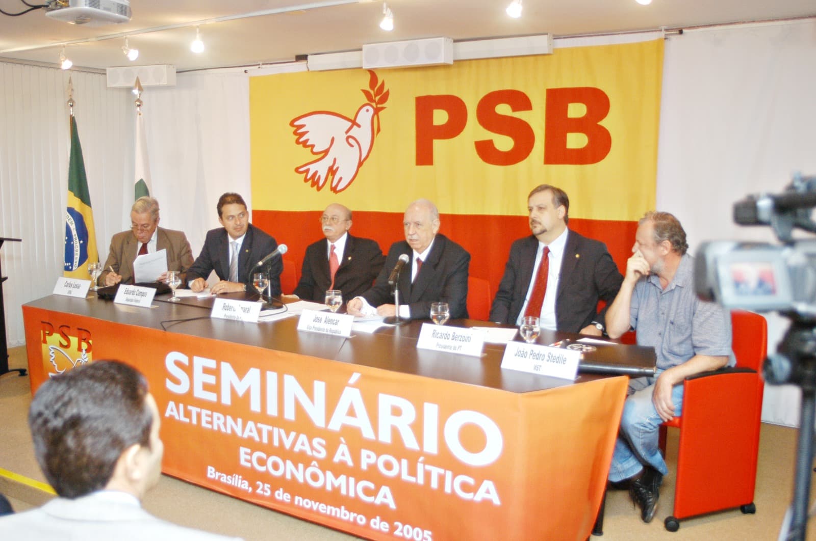 Seminário - Alternativas à Política Econômica (2005)