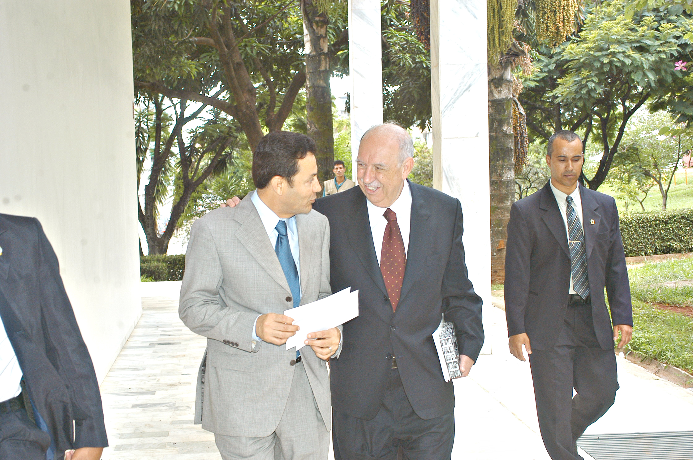 Seminário - Alternativas à Política Econômica